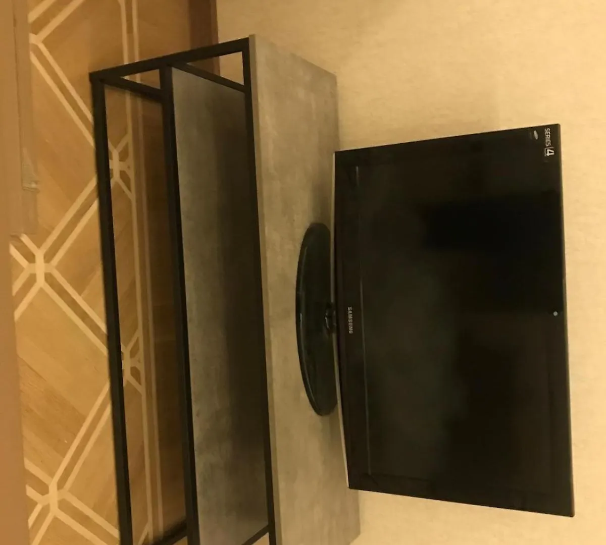 A Newly Renovated One Bedroom Apartment On Huseyn Javid Ave Baku Azerbaïdjan